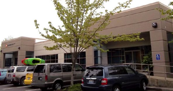 Kirkland 405 Corporate Center - Bldg D: 12025 115th Ave NE, Kirkland, WA 98034